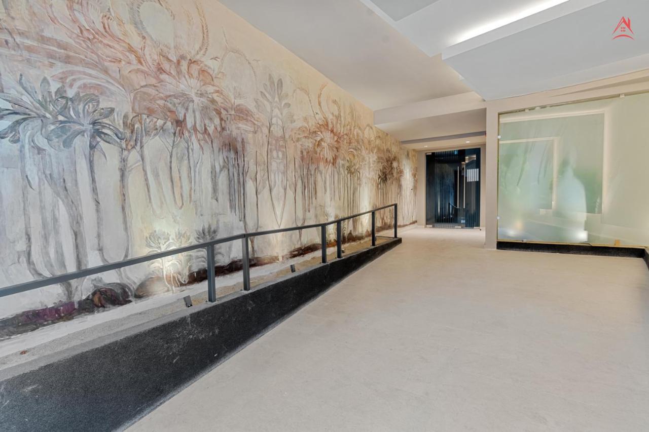 Apartament Opera Residence - Cismigiu, Eroilor, Free Private Parking Bukarest Eksteriør billede