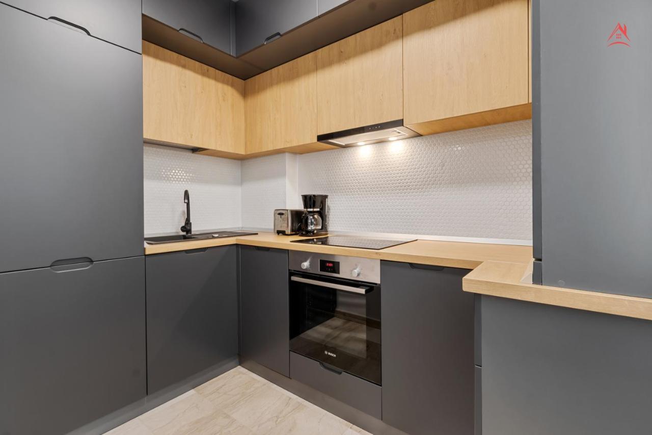 Apartament Opera Residence - Cismigiu, Eroilor, Free Private Parking Bukarest Eksteriør billede