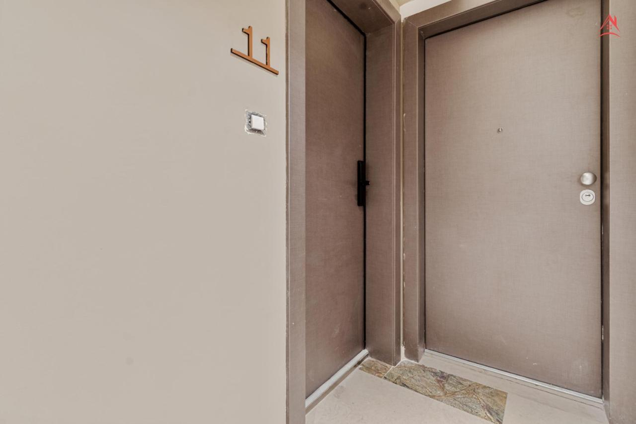 Apartament Opera Residence - Cismigiu, Eroilor, Free Private Parking Bukarest Eksteriør billede
