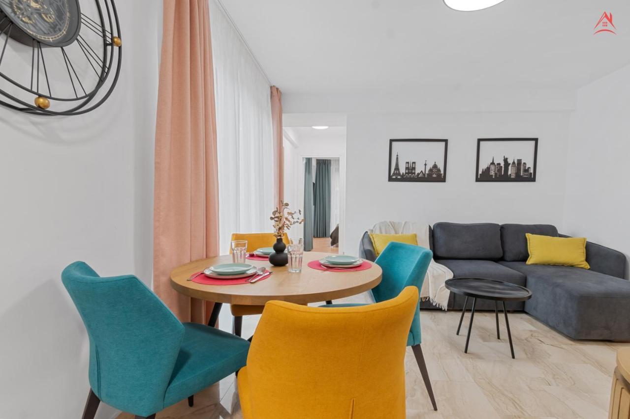 Apartament Opera Residence - Cismigiu, Eroilor, Free Private Parking Bukarest Eksteriør billede