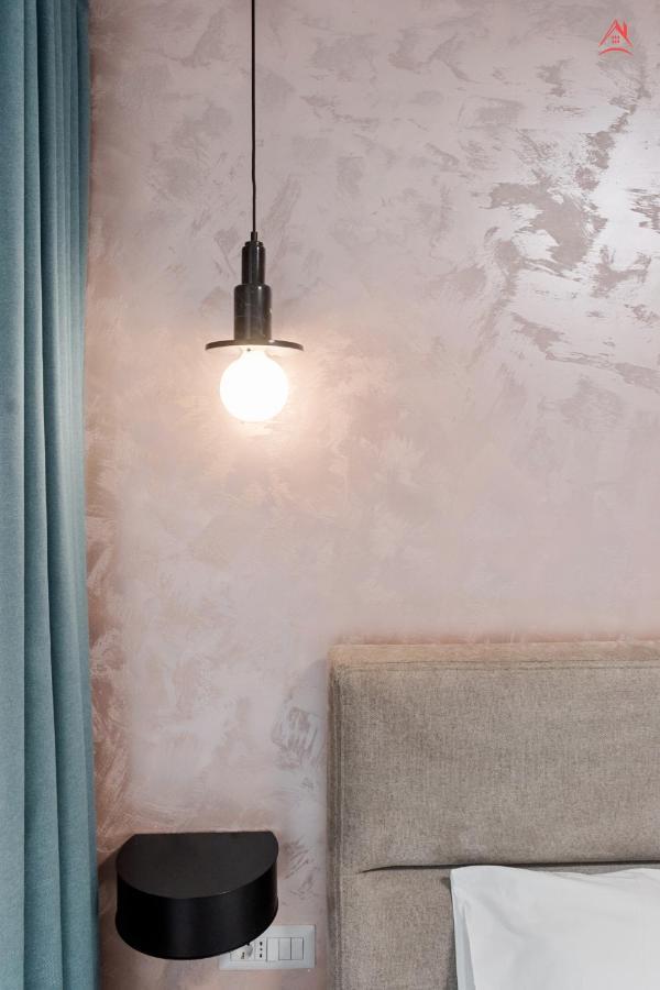 Apartament Opera Residence - Cismigiu, Eroilor, Free Private Parking Bukarest Eksteriør billede