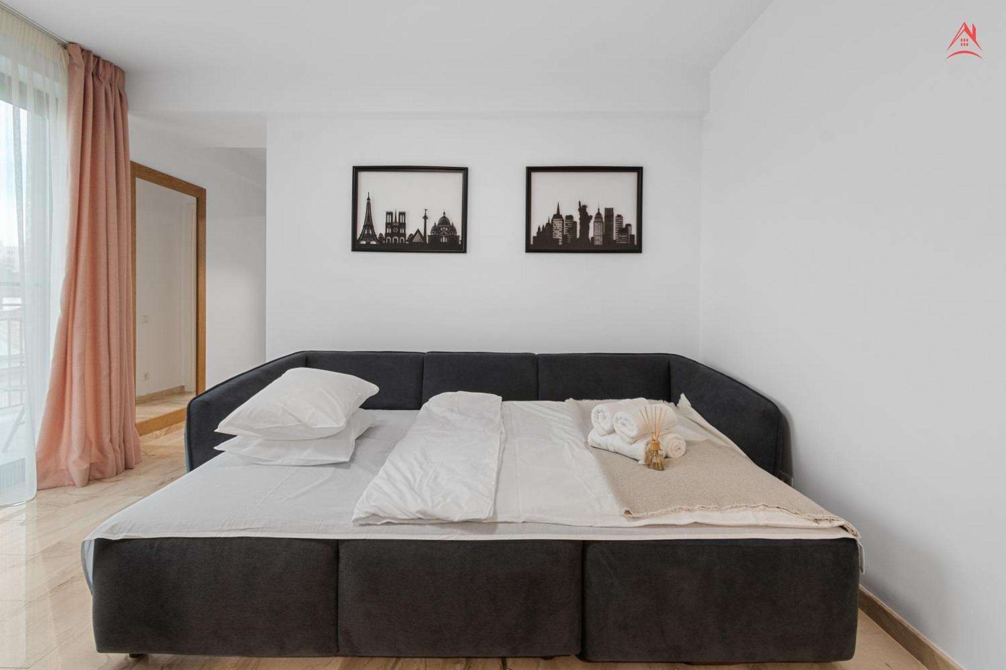 Apartament Opera Residence - Cismigiu, Eroilor, Free Private Parking Bukarest Eksteriør billede